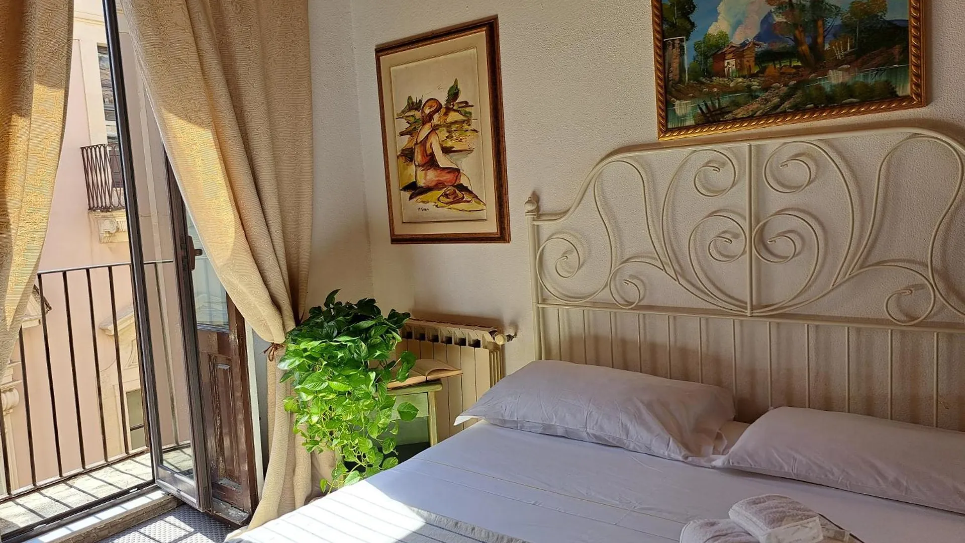 **  I Vespri Bed & Breakfast Catania Italy